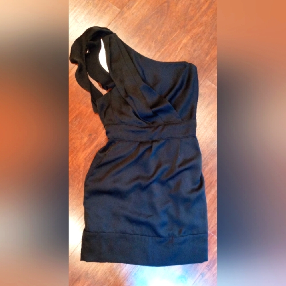 BCBG elegant Black One-Shoulder Dress